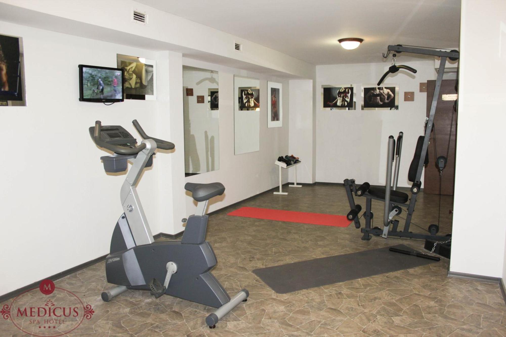 וארשץ Spa Hotel Medicus מראה חיצוני תמונה
