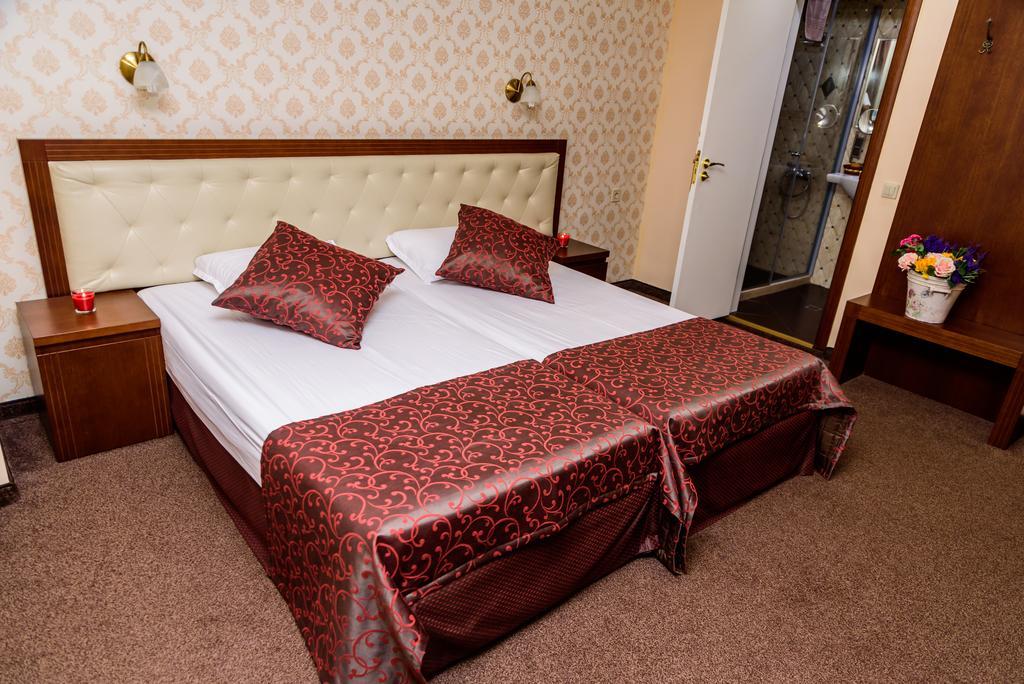 וארשץ Spa Hotel Medicus מראה חיצוני תמונה